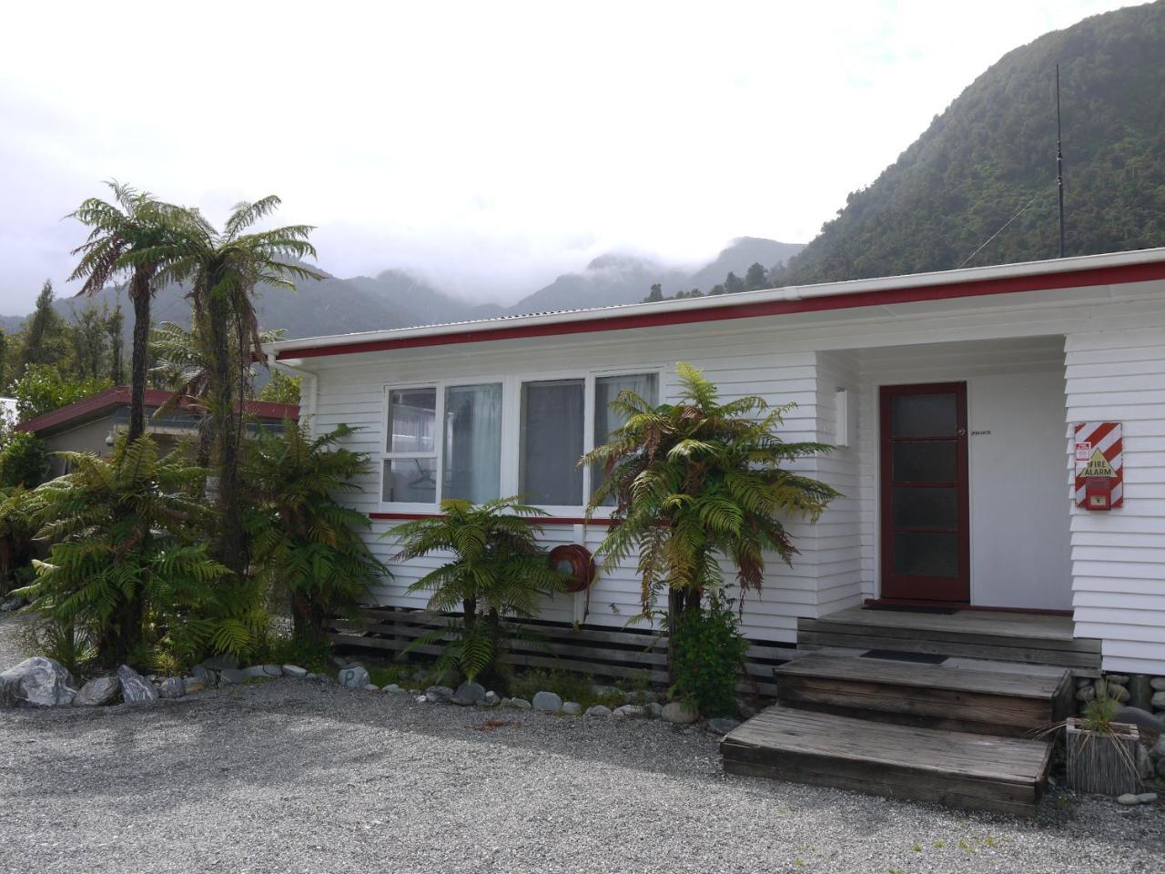 Central Franz Josef Cabins And Flats Экстерьер фото