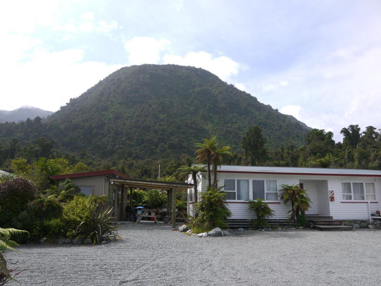 Central Franz Josef Cabins And Flats Экстерьер фото
