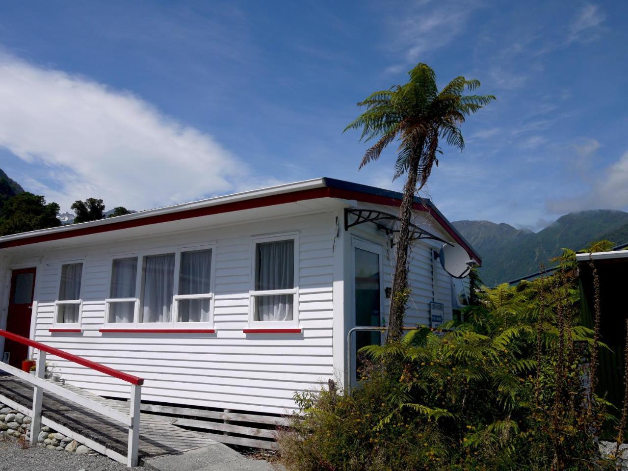 Central Franz Josef Cabins And Flats Экстерьер фото